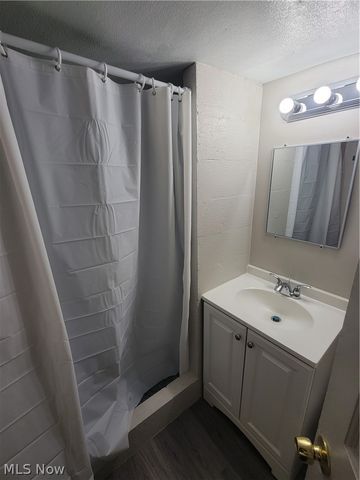 851 E 232nd Street, Euclid, OH 44123
