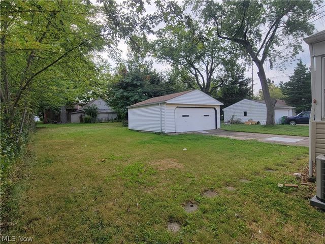 851 E 232nd Street, Euclid, OH 44123
