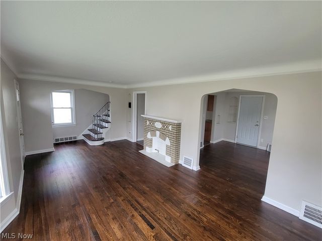 851 E 232nd Street, Euclid, OH 44123