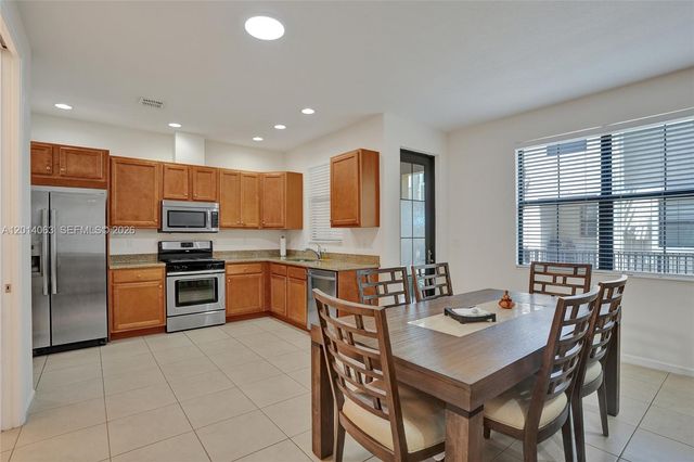 12471 NW 32nd Mnr 12471, Sunrise, FL 33323