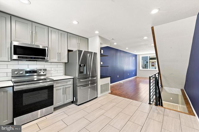 519 DUDLEY ST, Philadelphia, PA 19148