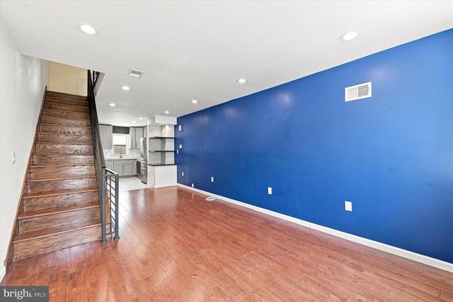 519 DUDLEY ST, Philadelphia, PA 19148