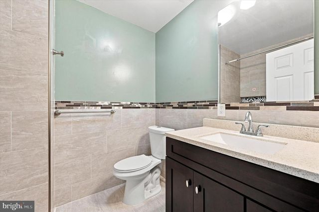 519 DUDLEY ST, Philadelphia, PA 19148