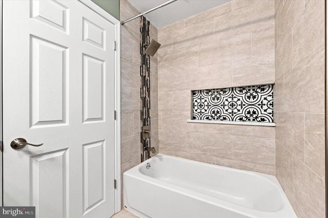 519 DUDLEY ST, Philadelphia, PA 19148