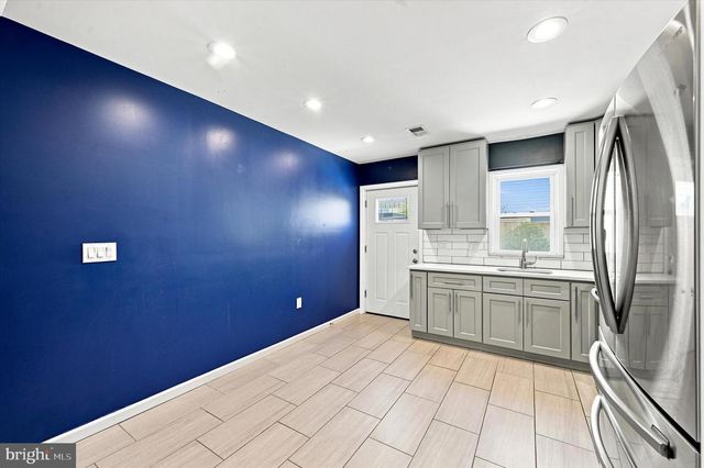 519 DUDLEY ST, Philadelphia, PA 19148