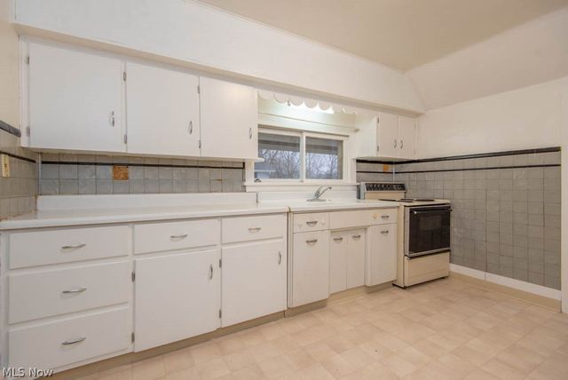 246 Grant Street, Ravenna, OH 44266