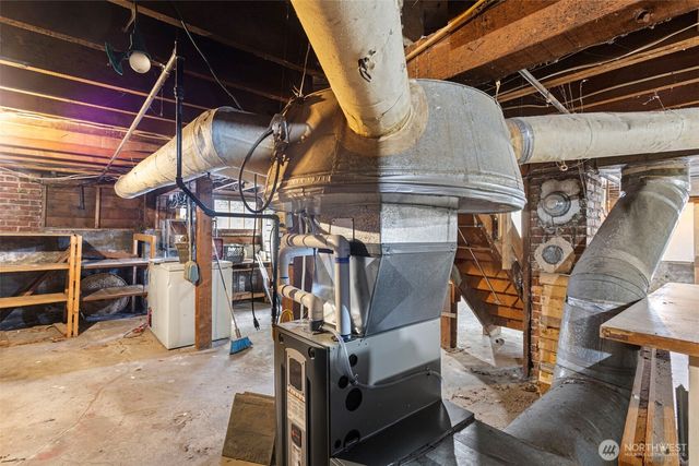 2422 E Louisa Street, Seattle, WA 98112