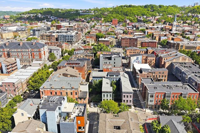 122 W Fifteenth St, Cincinnati, OH 45202