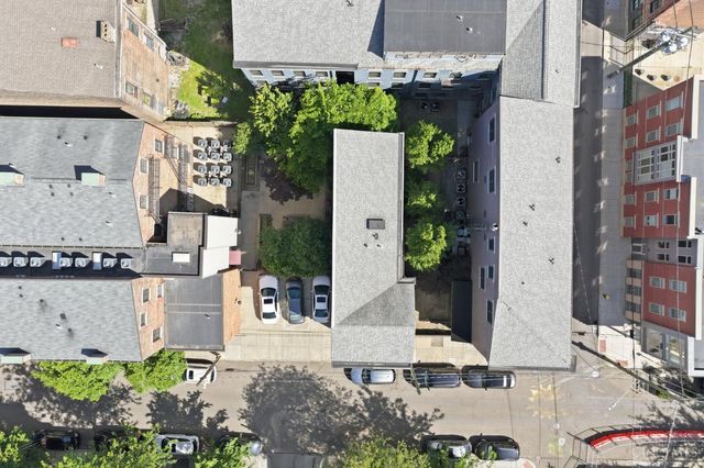122 W Fifteenth St, Cincinnati, OH 45202