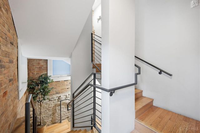 122 W Fifteenth St, Cincinnati, OH 45202