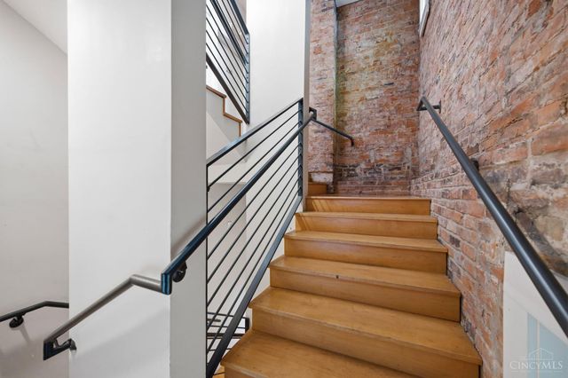 122 W Fifteenth St, Cincinnati, OH 45202