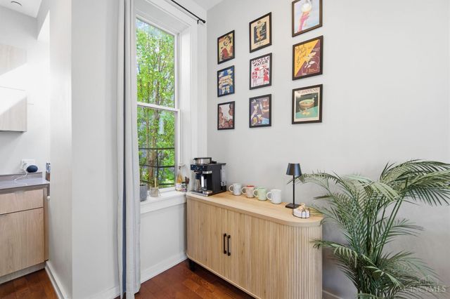 122 W Fifteenth St, Cincinnati, OH 45202