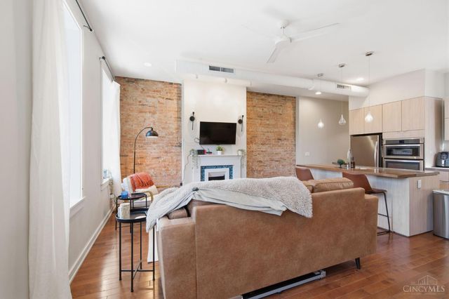 122 W Fifteenth St, Cincinnati, OH 45202