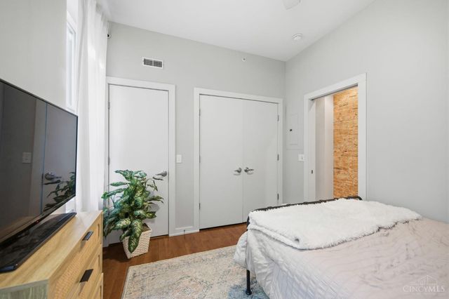 122 W Fifteenth St, Cincinnati, OH 45202