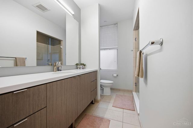 122 W Fifteenth St, Cincinnati, OH 45202