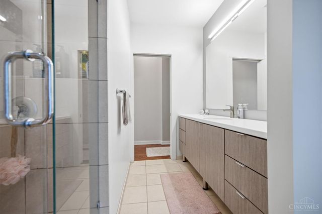 122 W Fifteenth St, Cincinnati, OH 45202