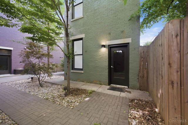 122 W Fifteenth St, Cincinnati, OH 45202