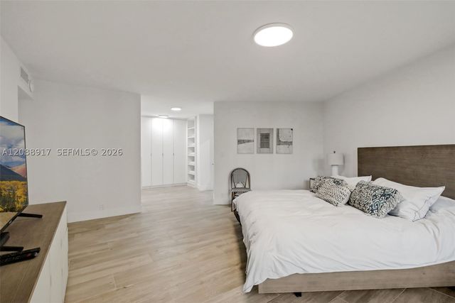 1111 Crandon Blvd A507, Key Biscayne, FL 33149