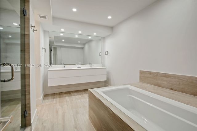 1111 Crandon Blvd A507, Key Biscayne, FL 33149