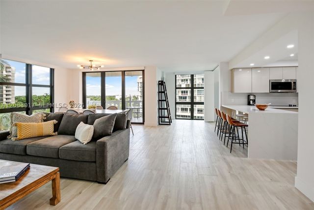 1111 Crandon Blvd A507, Key Biscayne, FL 33149