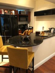 7290 SW 90th St 303, Miami, FL 33156