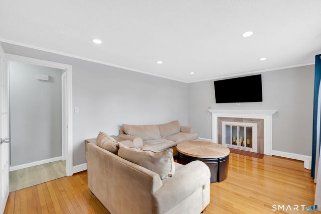 78 Edgemont Avenue, West Hartford, CT 06110