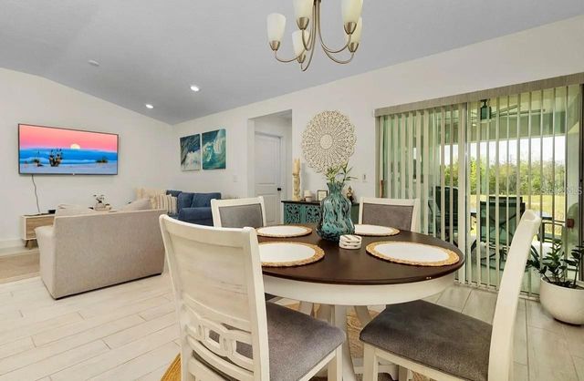 1136 PAPAYA CIRCLE, Davenport, FL 33897