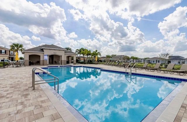 1136 PAPAYA CIRCLE, Davenport, FL 33897