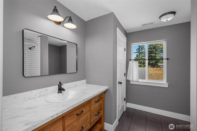 18443 Sargent Road, Rochester, WA 98579