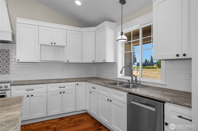 18443 Sargent Road, Rochester, WA 98579