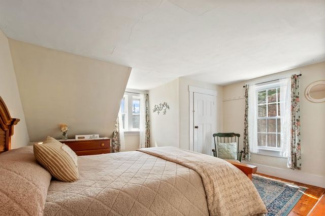 14 Grist Mill Street, Sutton, NH 03260