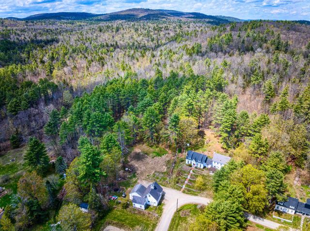 14 Grist Mill Street, Sutton, NH 03260