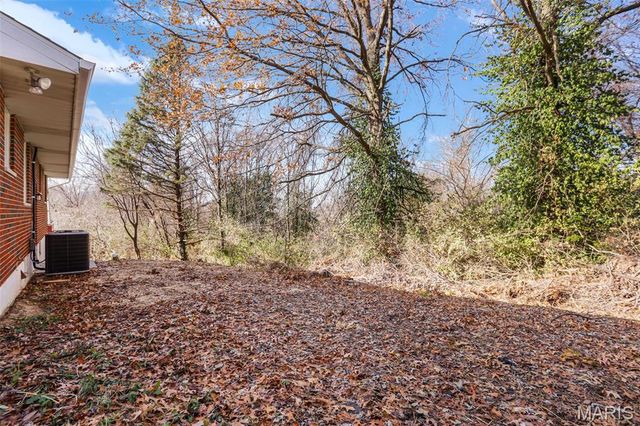 120 Moonlight Drive, Collinsville, IL 62234