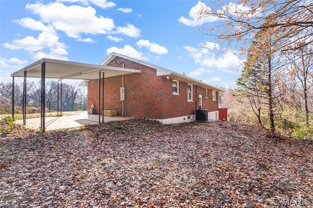 120 Moonlight Drive, Collinsville, IL 62234