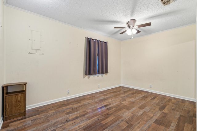 323 Rustic Road, Hideaway, TX 75771