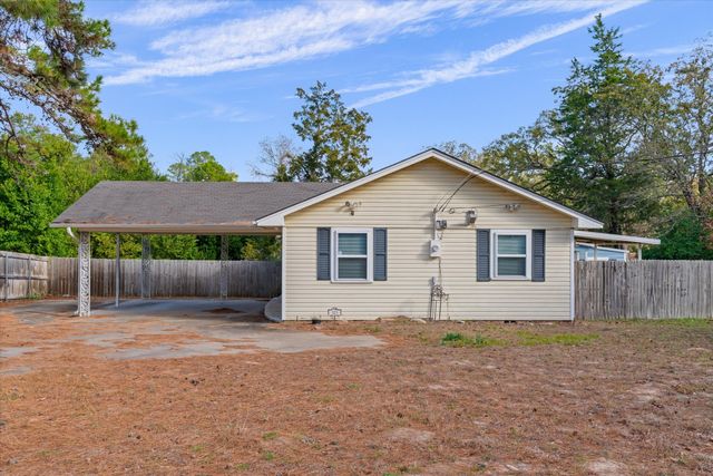 323 Rustic Road, Hideaway, TX 75771