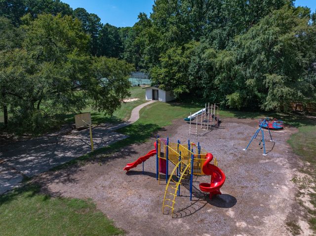 323 Rustic Road, Hideaway, TX 75771