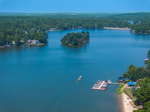 323 Rustic Road, Hideaway, TX 75771