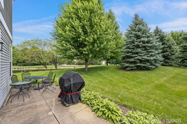 302 Cascade Lane, Oswego, IL 60543