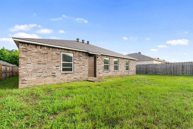 1110 O'Keefe Avenue, Conway, AR 72032