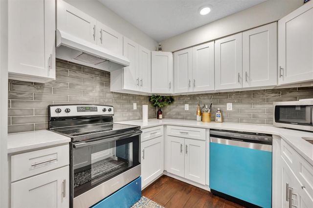 1221 ELINORE DRIVE, Orlando, FL 32808