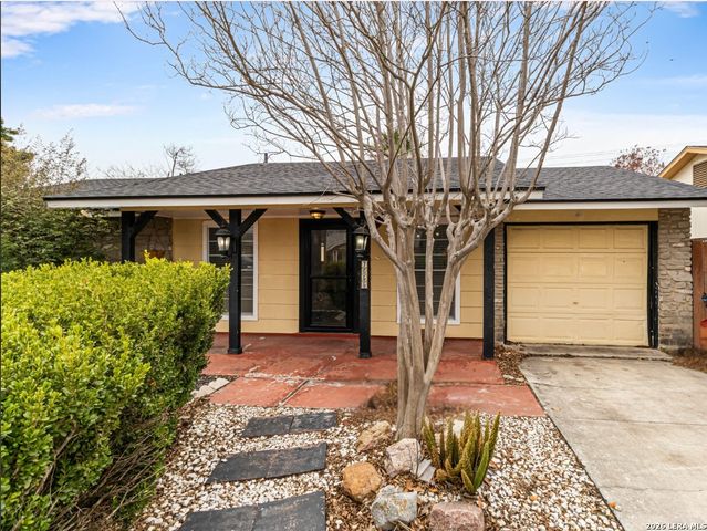 7655 Glen Mont, San Antonio, TX 78239