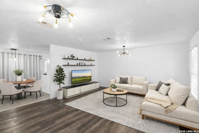 7655 Glen Mont, San Antonio, TX 78239