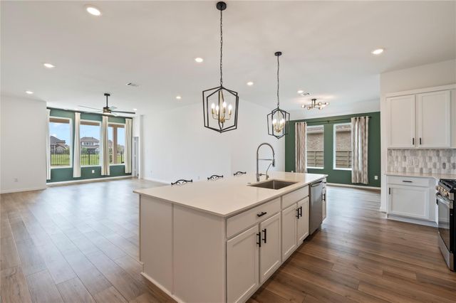 5003 Park Willow Drive, Manvel, TX 77578