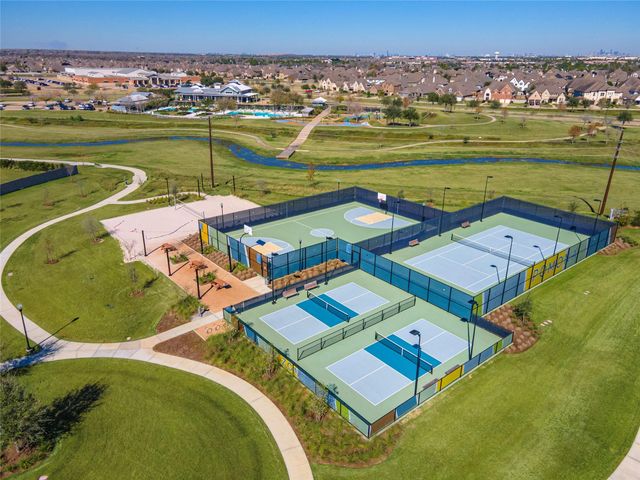 5003 Park Willow Drive, Manvel, TX 77578