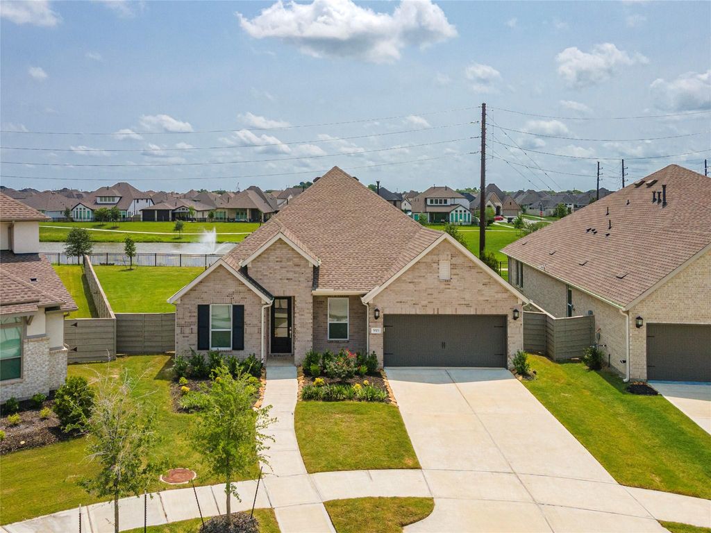 5003 Park Willow Drive, Manvel, TX 77578