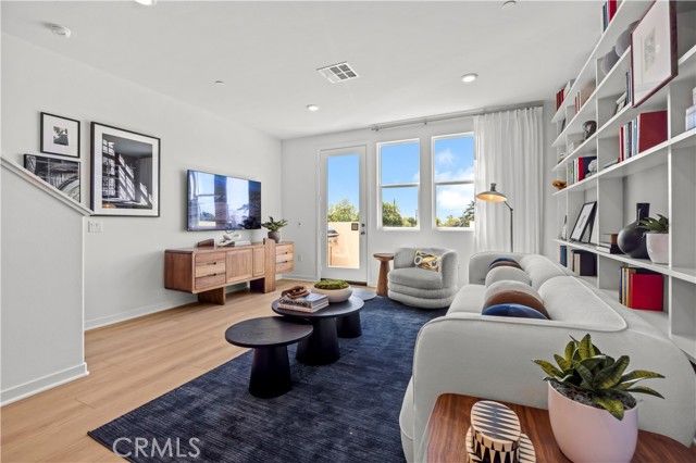 230 Stillwater Lane, Claremont, CA 91711