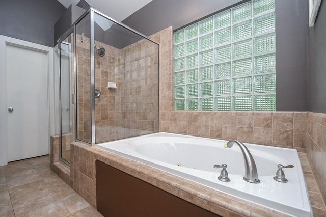 3405 Rolgom Place Court, Houston, TX 77021