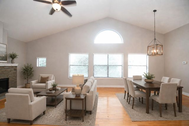 3405 Rolgom Place Court, Houston, TX 77021