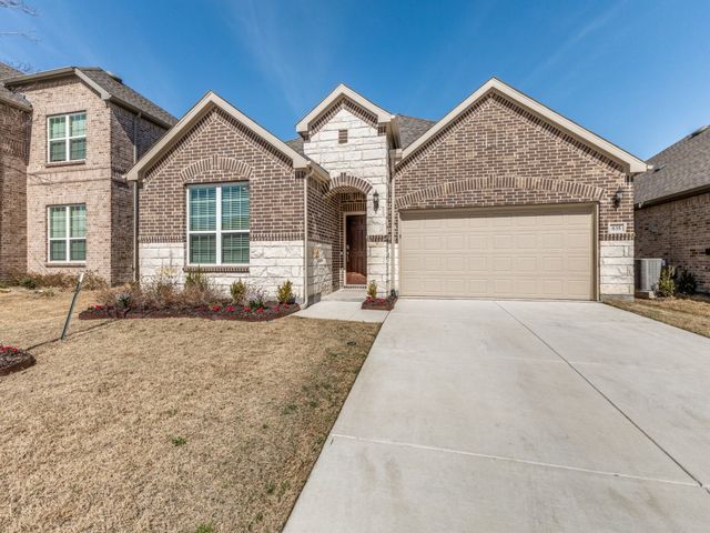 835 Garner Drive, Fate, TX 75087